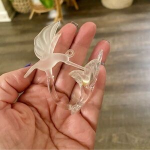 Frosted Glass Hummingbird Branch Flower Figurine With Pearl In Flower